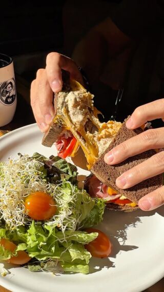 Instagram post from elterriblejuancafe. This post is in position 1.