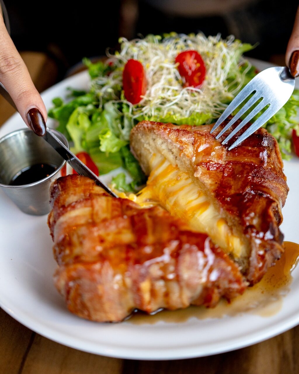 Instagram post from elterriblejuancafe. This post is in position 2.