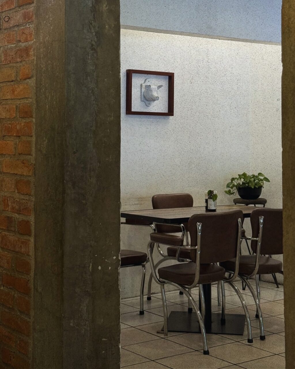 Instagram post from elterriblejuancafe. This post is in position 6.