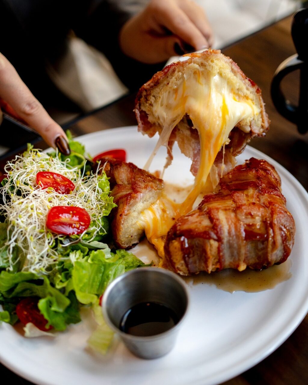 Instagram post from elterriblejuancafe. This post is in position 3.